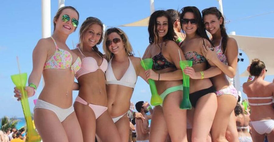 Las Vegas: Pool Party Crawl by Party Bus - Dress code and entry warnings