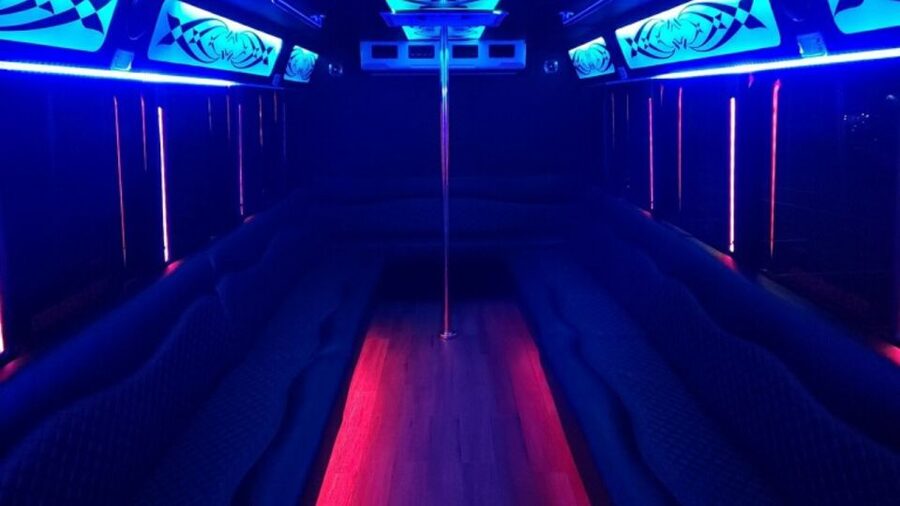 Las Vegas: Private Party Bus Tour Of Vegas Strip w Champagne - Key points to know before booking