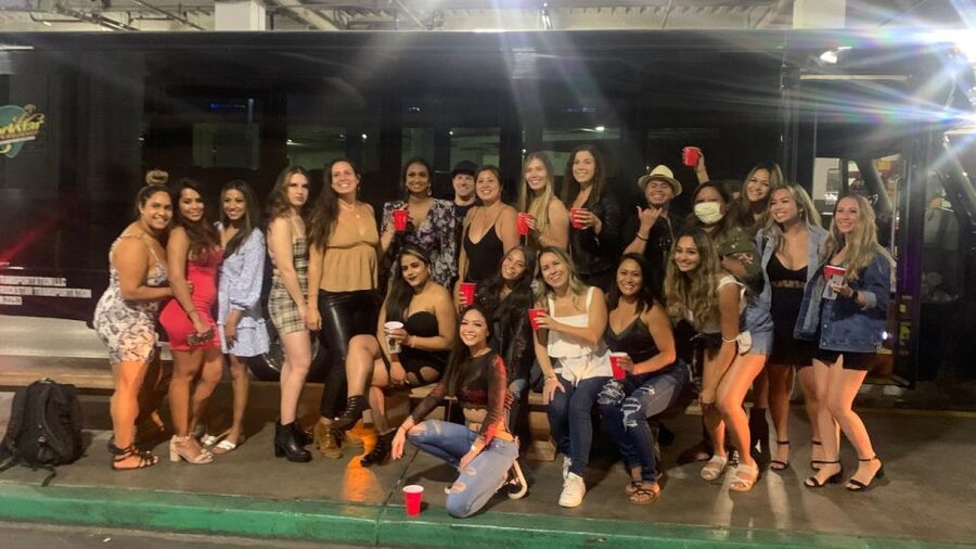 Las Vegas: Private Party Bus Tour Of Vegas Strip w Champagne - Seeing the Strip through your own route