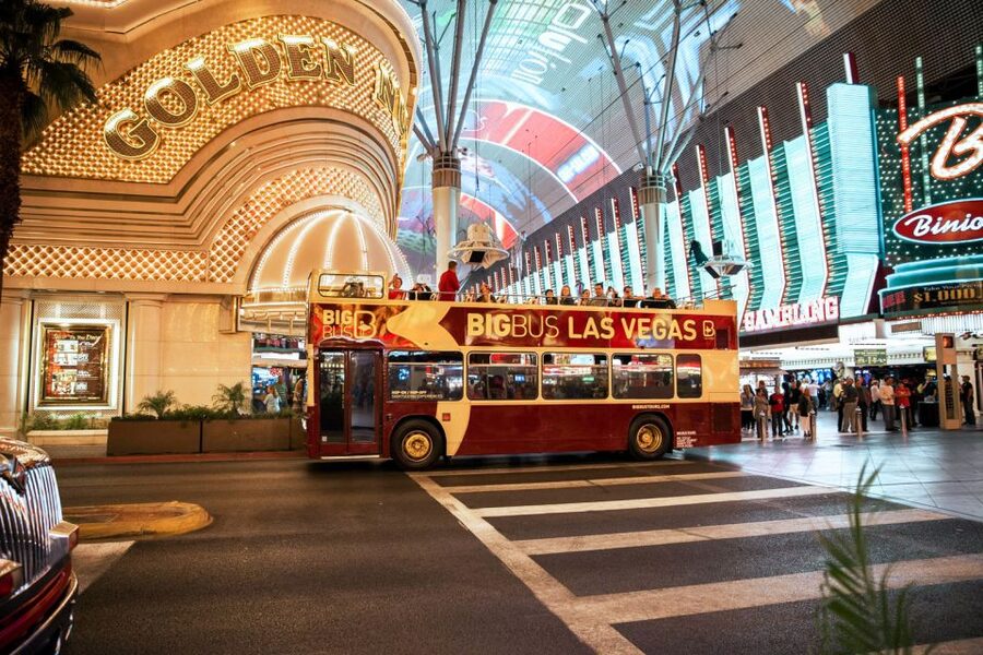Las Vegas: Sightseeing Night Tour by Open-top Bus - Why this bus tour works well on a first night