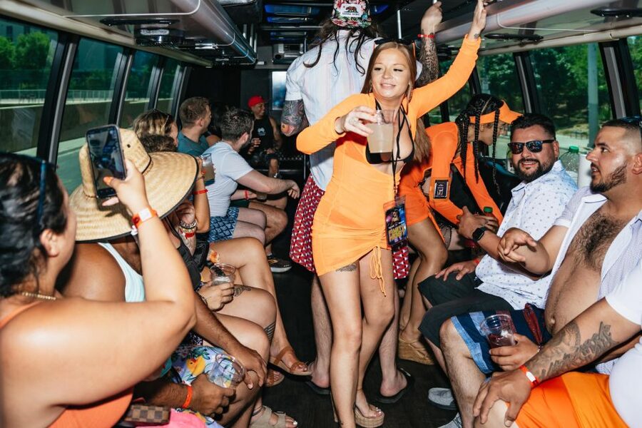 Las Vegas Strip: 3-Stop Pool Party Crawl with Party Bus - Should you book the Las Vegas pool party crawl?