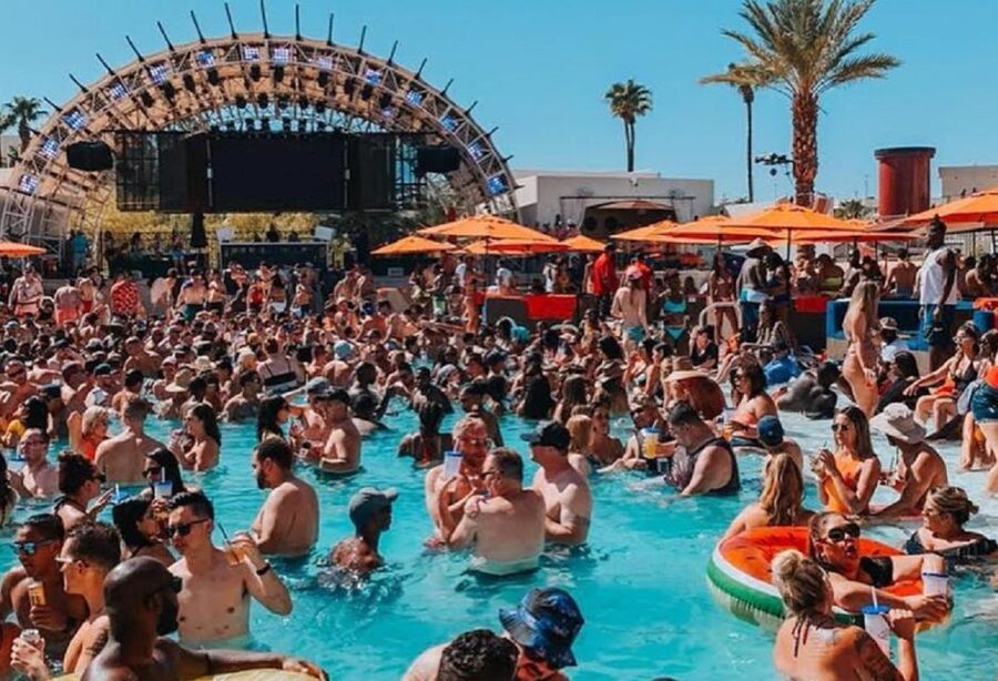 Las Vegas Strip: 3-Stop Pool Party Crawl with Party Bus - What the possible pool stops offer