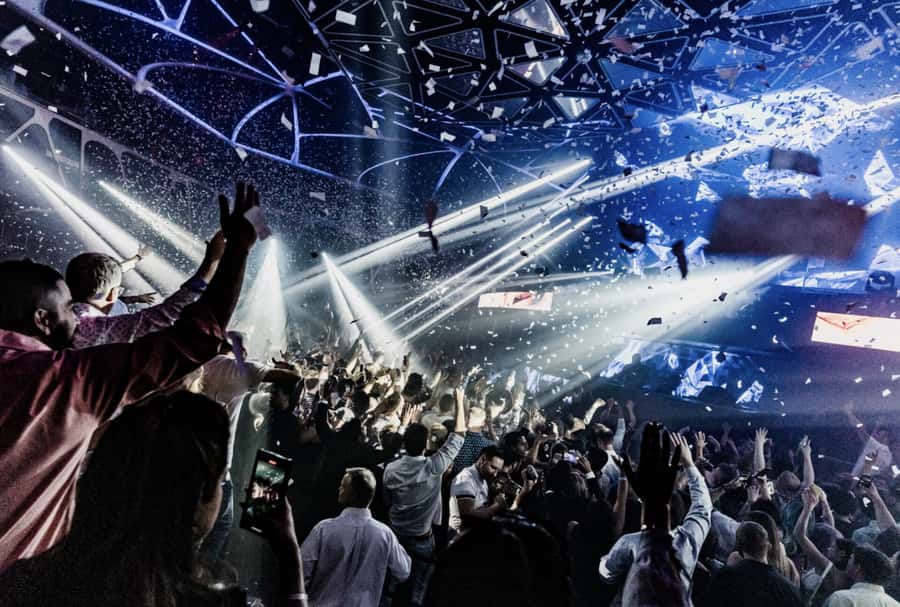 Las Vegas: VIP Club Crawl with Party Bus and Drinks - What the $98 Really Buys You