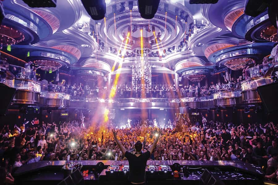 Las Vegas: VIP Club Crawl with Party Bus and Drinks - Hosts, Meeting Point, and Nightly Changes