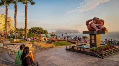 Lima : City Tour by Panoramic Bus – Walking & Catacombs