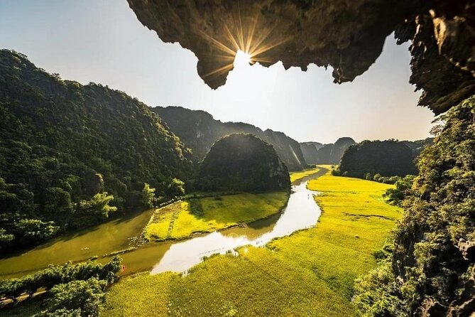 Limousine Bus from Hanoi to Ninh Binh/Tam Coc - Punctuality, communication, and reliability