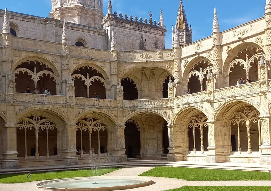 Lisbon: Belem, Jeronimos Monastery, and Coach Museum Tour - Why Belém works best with a guide