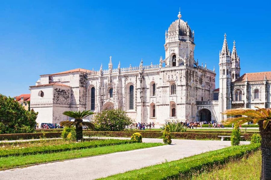 Lisbon: Tuk Tuk Hop-On Hop-Off Tour - Comfort, Weather, and the Open-Air Ride