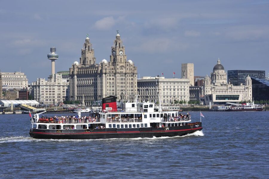Liverpool: River Cruise and Hop-On Hop-Off Bus Tour - Seeing Liverpool first from the River Mersey