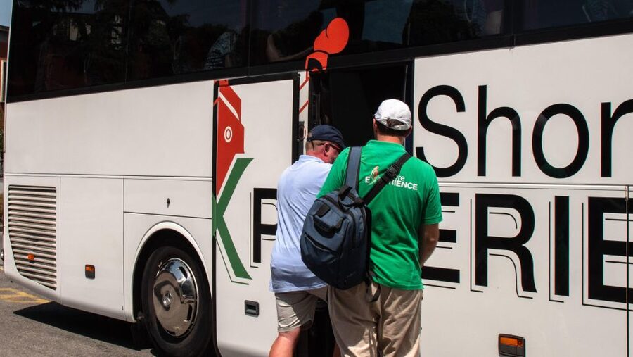 Livorno: Shore Excursion to Pisa and Livorno Bus Tour - How the five-hour schedule works in practice