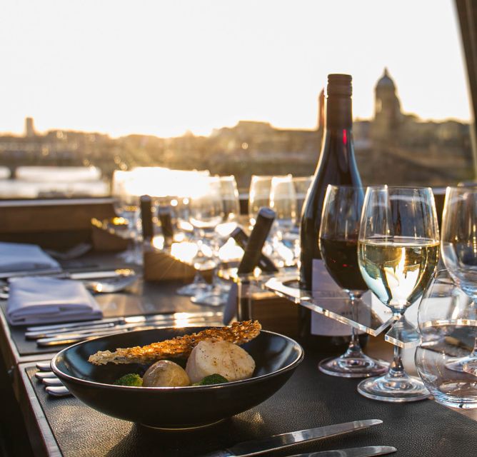 London: 4 Course Lunch Tour by Luxury Coach Bustronome - Wine pairing and drink choices
