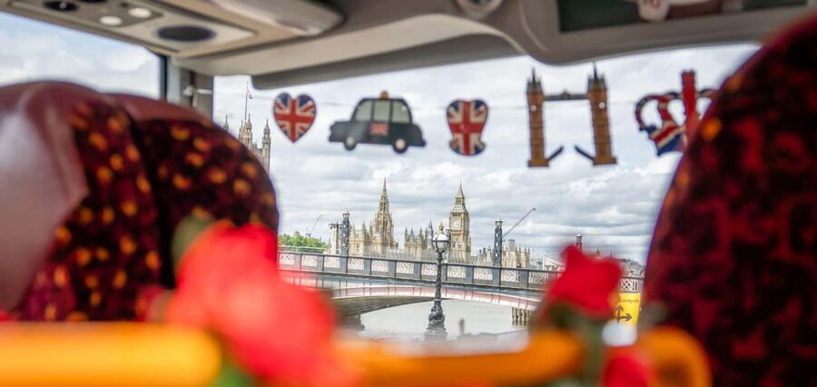 London: Afternoon Tea Bus Tour & London Eye Option - What the 90-minute tea bus actually feels like