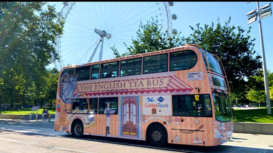 London: Afternoon Tea Bus with a Glass of Prosecco - Upper deck or lower deck?