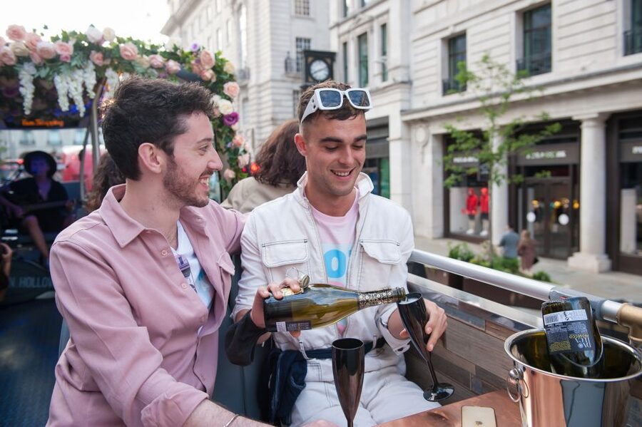 London: Bar Bus Tour by Tootbus - Drinks, food, and the best value choice