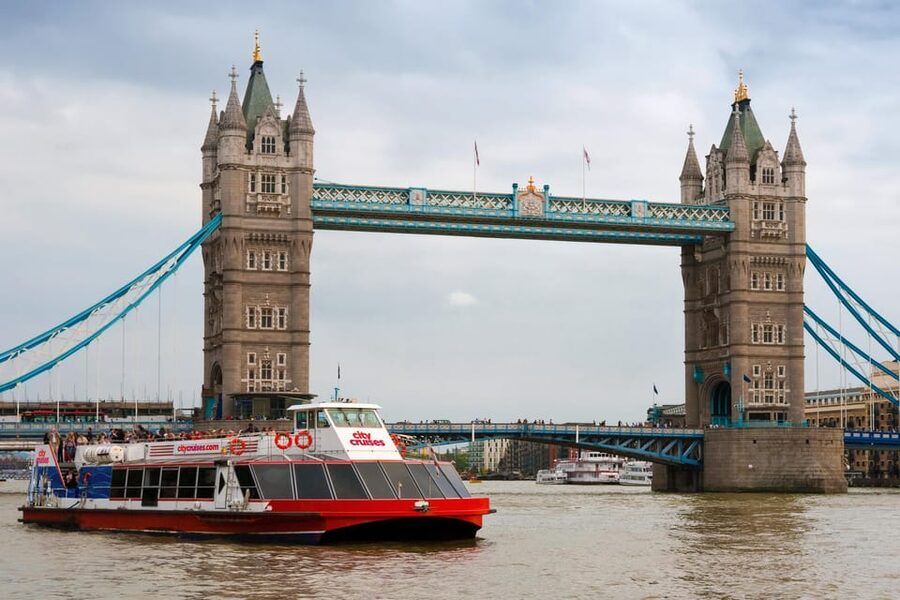 London: Big Bus Hop-on, Hop-off with Optional River Cruise - The Red Route links London’s essential sights