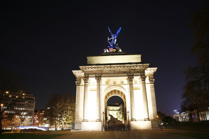 London by Night Bus Tour with Christmas Lights and Live Guide - Oxford Street and 5,000 sustainable stars