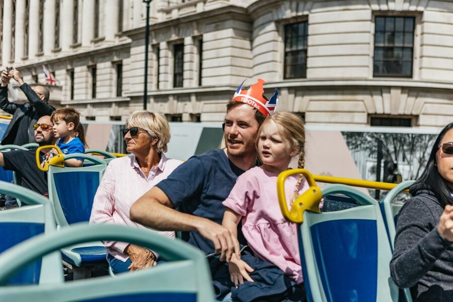 London: Children's Open Top Bus Tour - What the Tootbus app adds