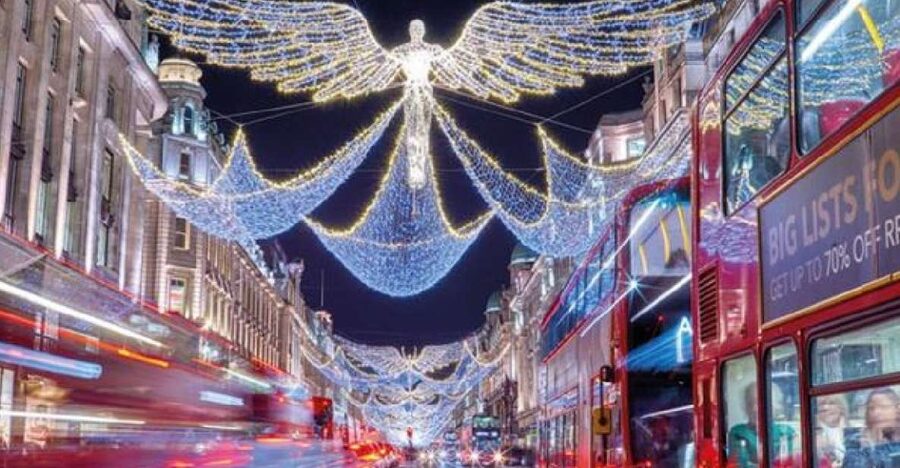 London: Christmas Lights Bus Tour With Live Guide - Live commentary gives the ride its character