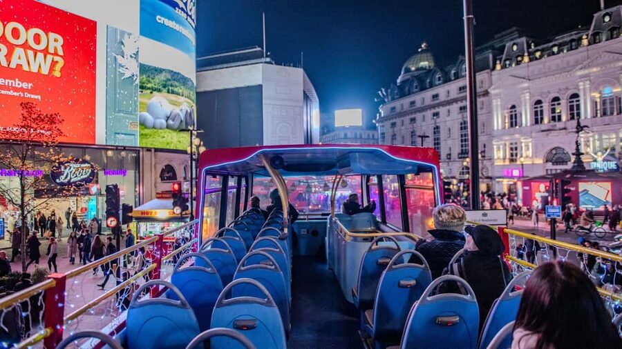 London: Christmas Lights Santa Sleigh Open-Top Tour - Oxford Street’s big display