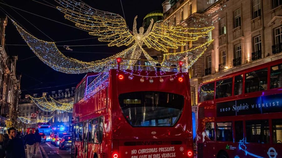 London: Christmas Lights Santa Sleigh Open-Top Tour - How much value do you get for $43?
