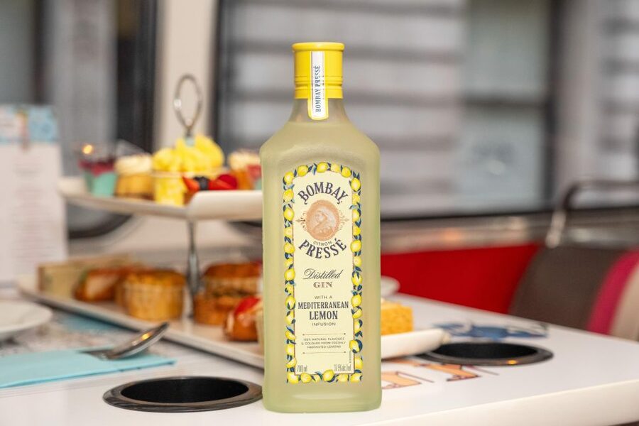 London: Gin and Afternoon Tea Bus Tour with Audio Guide - Who will enjoy this bus tour most