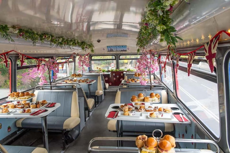 London: Great British Afternoon Tea Bus Tour - Royal Courts of Justice and St Paul’s Cathedral