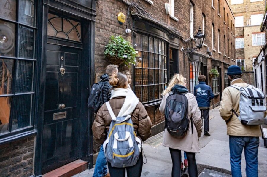 London: Harry Potter Walk, Hop-on Hop-off Bus Tour & Cruise - Who will enjoy this most