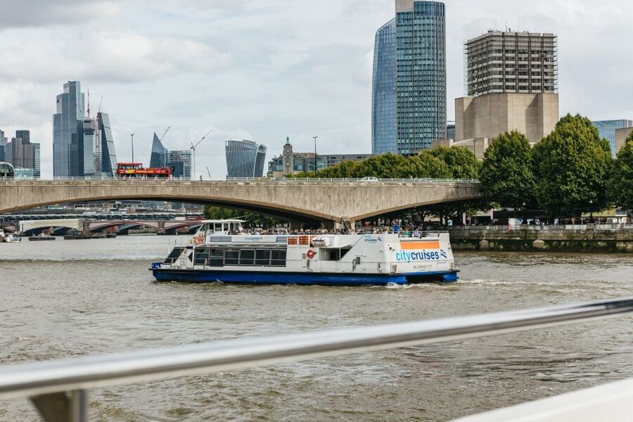 London: London Eye, River Cruise, & Hop-on Hop-off Bus Tour - What the 48-hour ticket adds