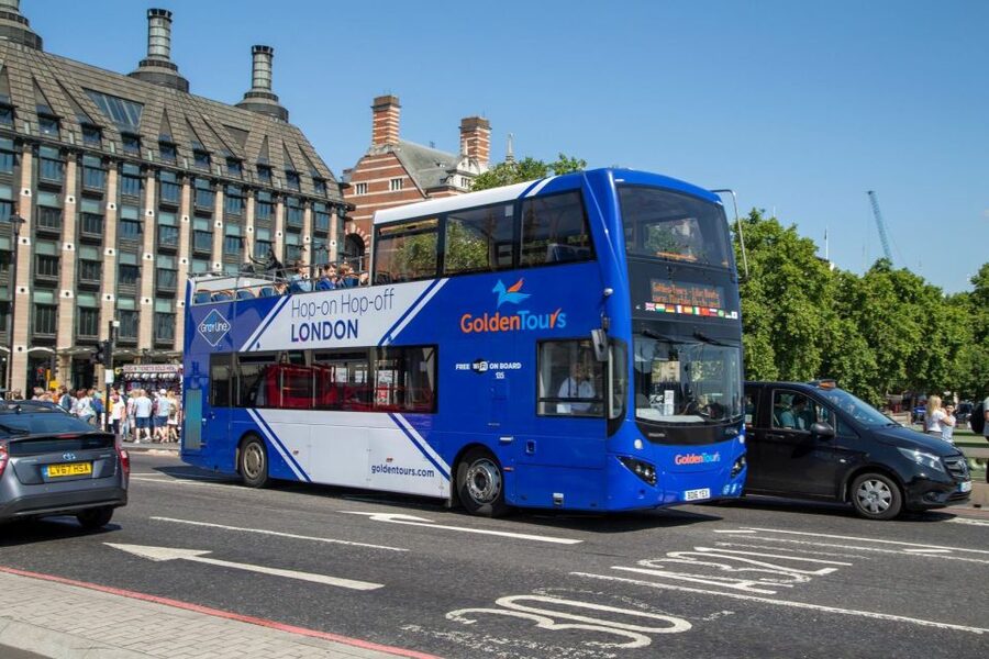 London: Panoramic Open-Top Bus Tour - Key points at a glance