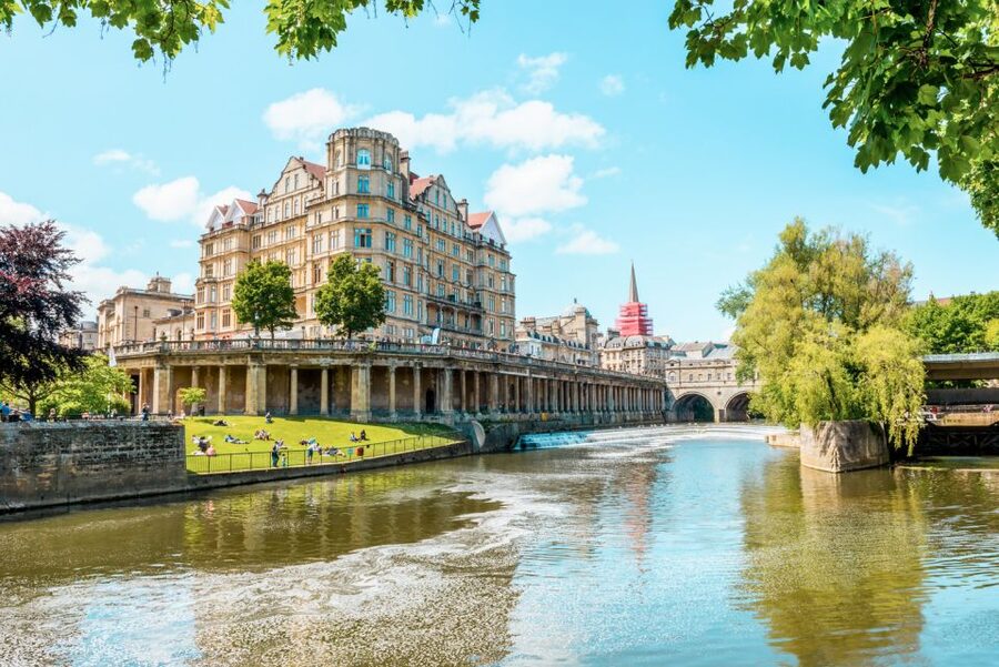 London: Stonehenge, Windsor, and Bath Day Trip by Bus - Quick points before you book