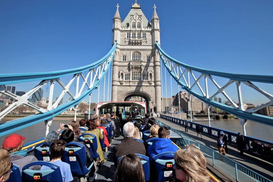 London: Tootbus Hop-on Hop-off (Optional River Cruise) - Why the Thames cruise is worth adding