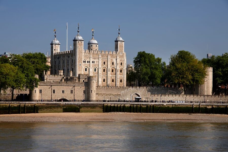 London: Tower of London, Hop-on, Hop-off Bus & River Cruise - A practical one-day plan