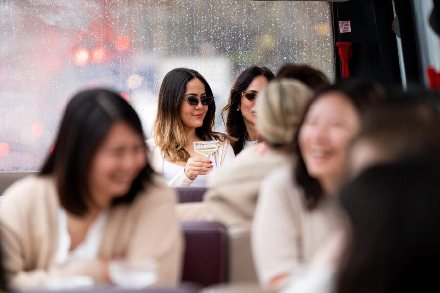 London: Traditional Afternoon Tea Tour in a Luxury Coach - Who should book this Bustronome outing?