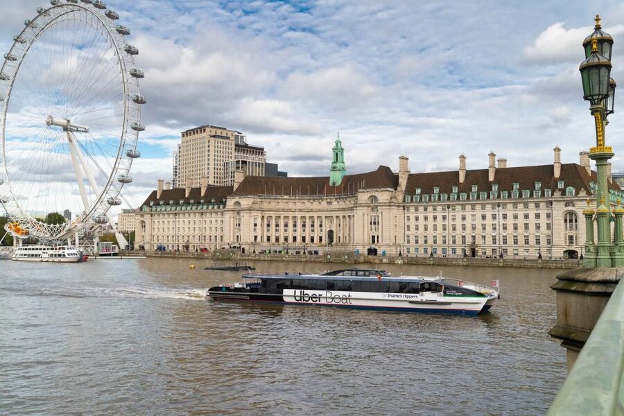 London: Uber Boat 1-Day Hop-On Hop-Off and Cable Car Tickets - Greenwich: the best stop for a longer visit
