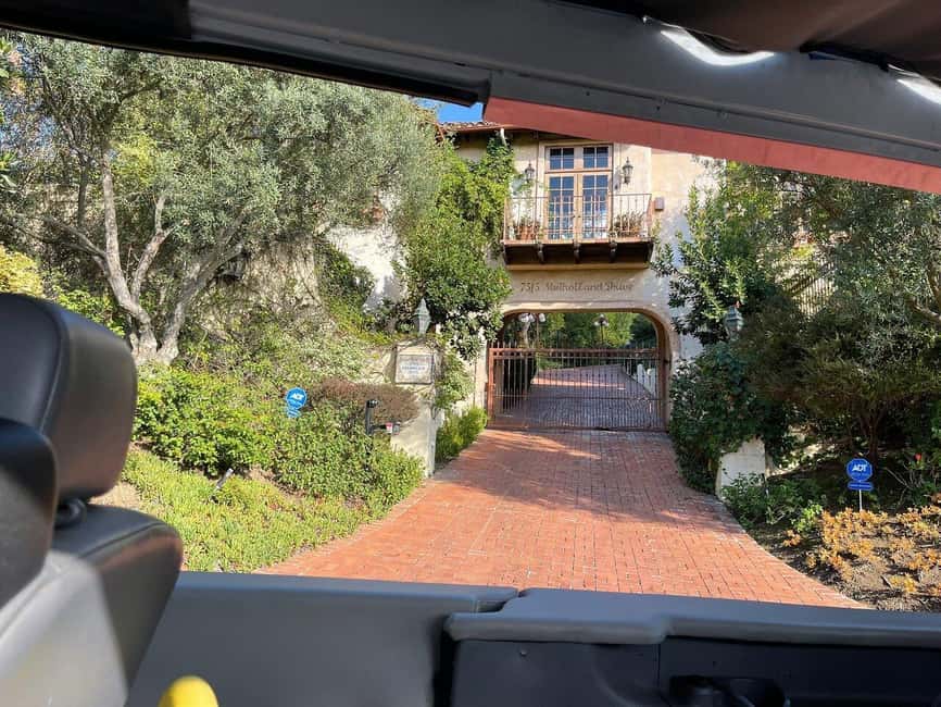 Los Angeles: Celebrity Homes and Movie Scenes Bus Tour - Climbing toward the Hollywood Sign and Hollywood Hills
