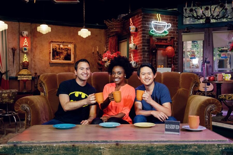Los Angeles: Warner Bros Studio Hollywood & Bus Tour Package - The morning schedule and the free shuttle