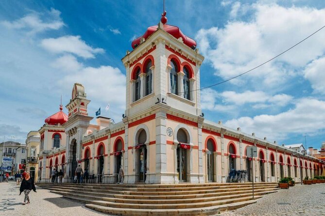 Loulé Market and Town Half-Day Bus Round Trip from Albufeira - Finding your way around Loulé Market