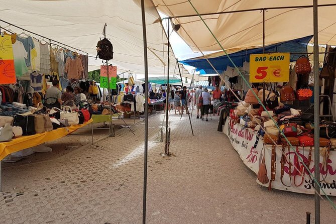 Loulé Market and Town Half-Day Bus Round Trip from Albufeira - Should you book the Loulé half-day trip?
