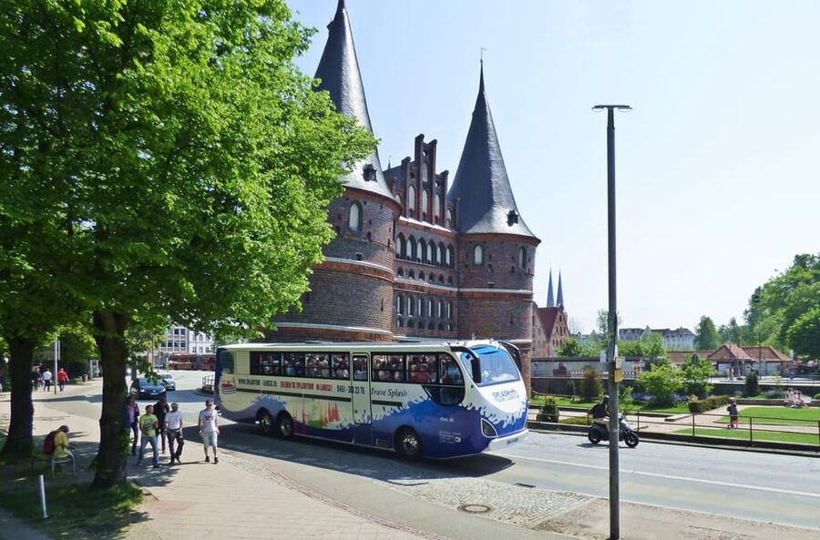 Lübeck: 1-Hour Splash Bus City Tour - What the German commentary adds