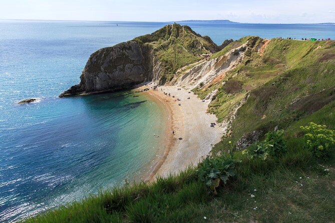Lulworth Cove & Durdle Door Mini-Coach Tour from Bournemouth - Walking from Durdle Door to Lulworth Cove
