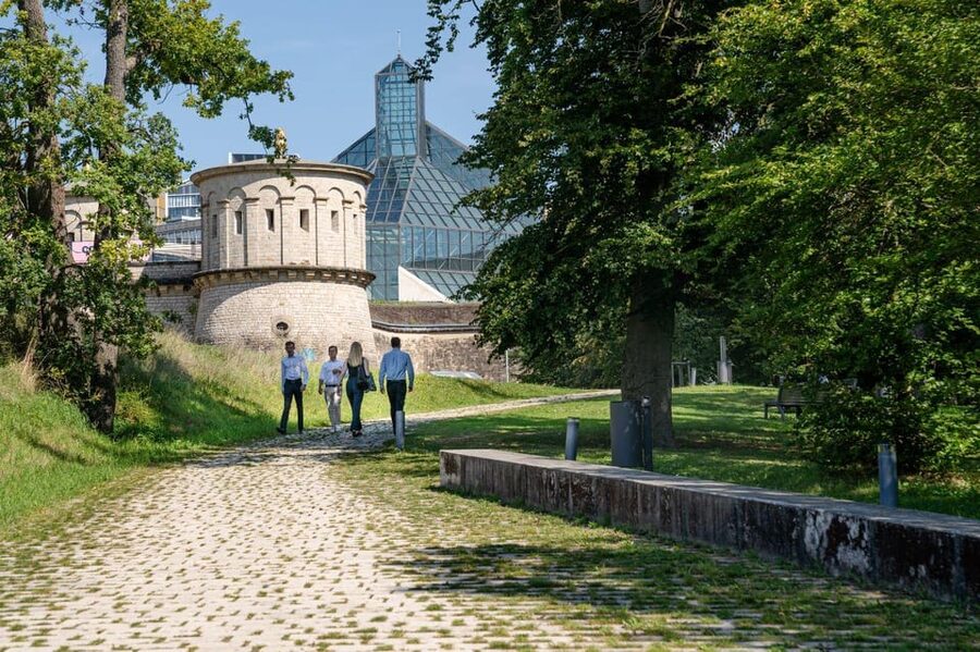 Luxembourg: City Bus Tour with Audio Guide and Headphones - Vehicle comfort, visibility, and weather
