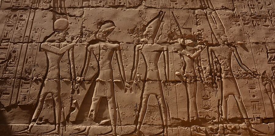 Luxor Tour from Hurghada by bus - Crossing the Nile by felucca