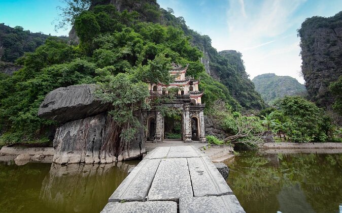 Luxury Hoa Lu Trang An Mua Cave Amazing View - Small Group Tour - Limousine Bus - Key points at a glance