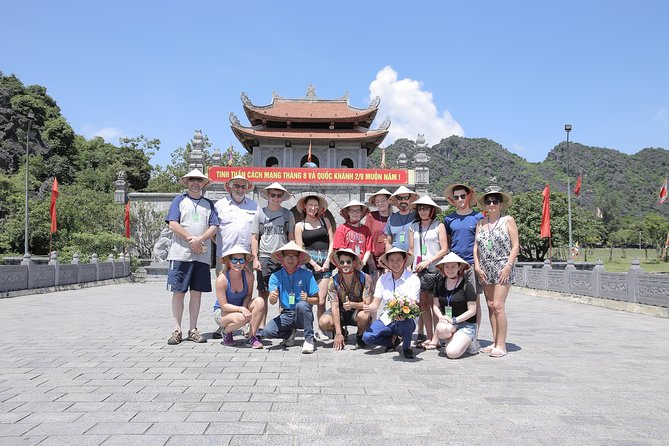 Luxury Hoa Lu Trang An Mua Cave Amazing View - Small Group Tour - Limousine Bus - The Trang An sampan ride through three caves