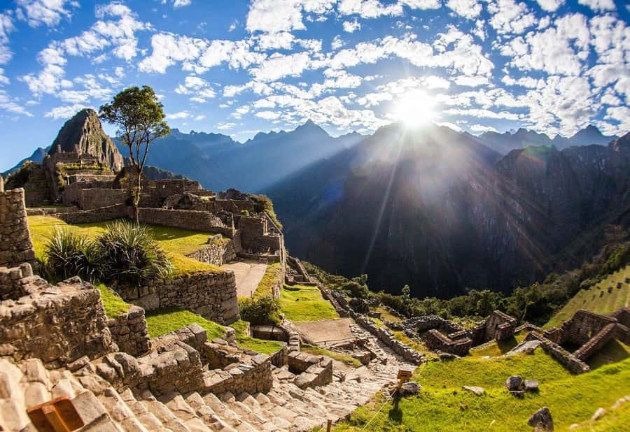 Machu Picchu 2 Days / 1 Night (By Bus) - Day two: the steep morning climb to Machu Picchu