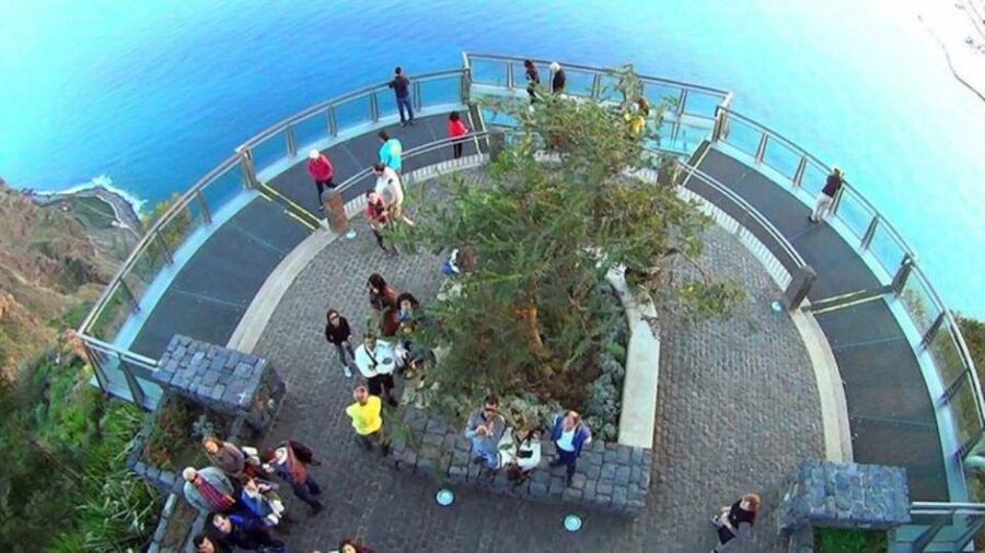 Madeira East or West Private Half-Day Tour by Open-Top Jeep - Choosing between Madeira’s east and west