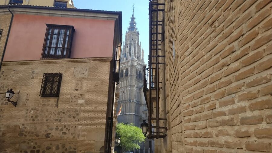 Madrid: Guided Tour to Toledo - How the guided walk works