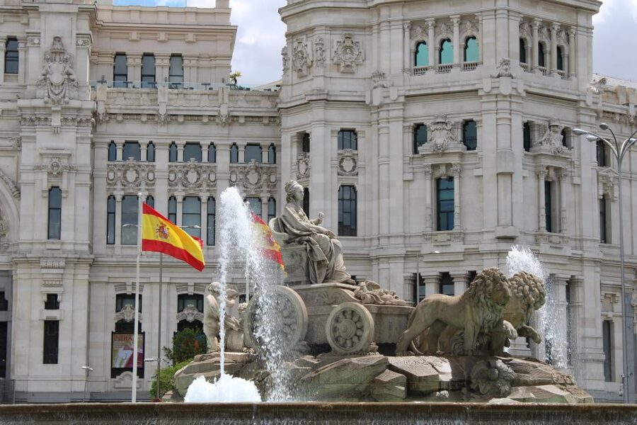 Madrid: Panoramic Open-Top Bus Day or Night Tour with Guide - Reina Sofía, Atocha, and the return along the Prado