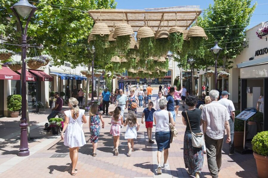Mallorca: Fashion Outlet Shopping Excursion by Bus - What the seven-hour outing is really like