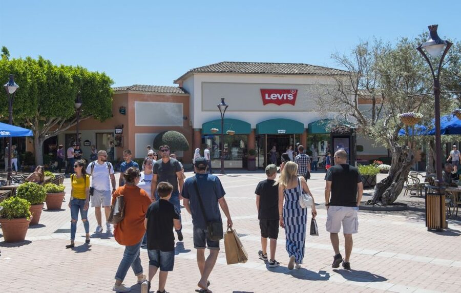 Mallorca: Fashion Outlet Shopping Excursion by Bus - Reaching Mallorca Fashion Outlet from Palma